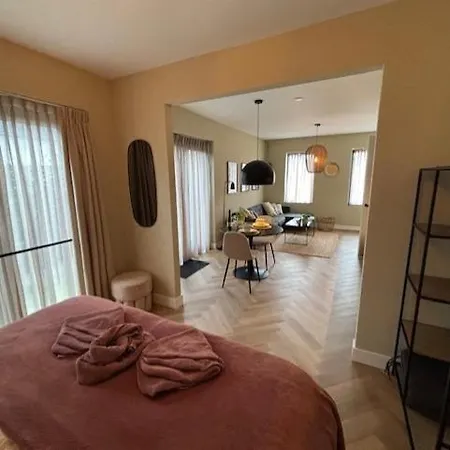 Apartment The Oyster House With Private Parking