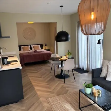 The Oyster House With Private Parking *