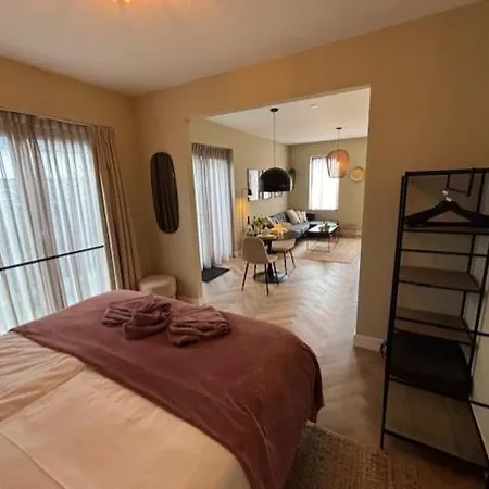 アパート The Oyster House With Private Parking *