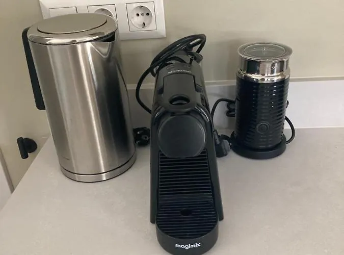 Апартаменты The Oyster House With Private Parking *