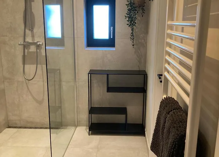 The Oyster House With Private Parking * Зандфорт