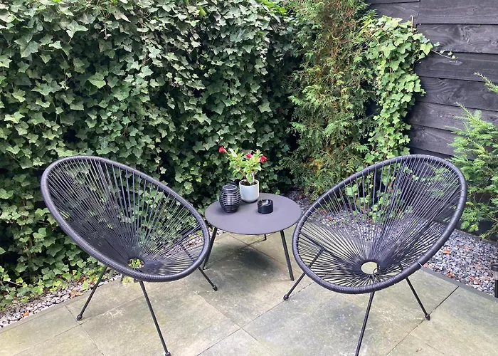 Апартаменты The Oyster House With Private Parking Зандфорт