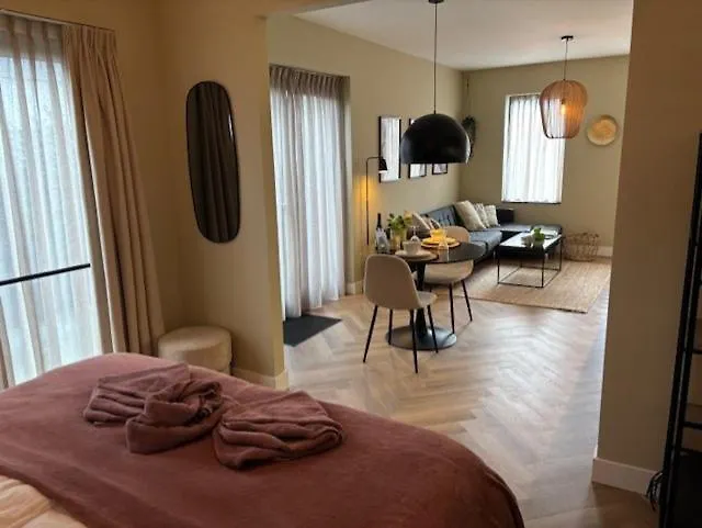 The Oyster House With Private Parking * Зандфорт