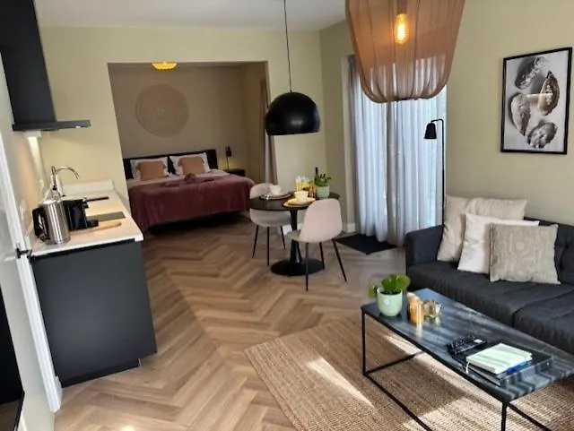 The Oyster House With Private Parking Зандфорт